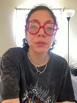 Snapshot of JeanneDuval8888 chatting on April 2026 10:43:02 PM JeanneDuval8888 online show from April 2026 10:43:02 PM