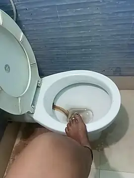 Snapshot of cutezara4 chatting on March 2026 06:00:01 PM cutezara4 online show from March 2026 06:00:01 PM