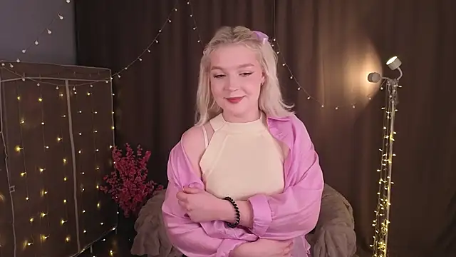 TobiteAnnie online show from February 2026 04:58:02 PM