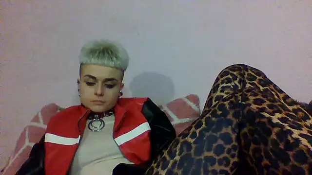 AlisaDear257 online show from February 2026 09:01:01 PM