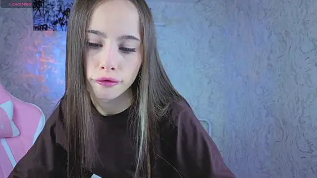 kristi kitss online show from April 2026 09:19:01 AM