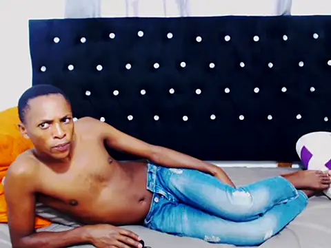 NtandoXx online show from April 2026 11:00:01 AM