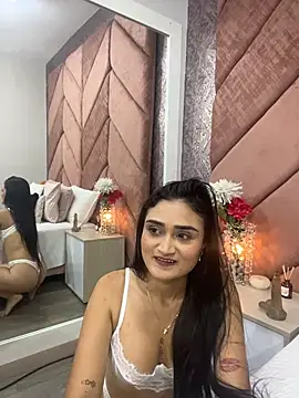 Sunny Linn online show from March 2026 10:41:01 AM