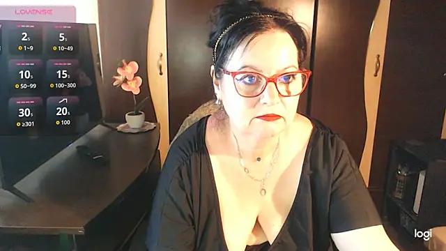 exiMIlf online show from May 2026 11:30:02 AM