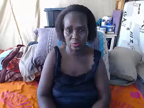 Snapshot of NaughtygrannieXX chatting on February 2026 09:36:02 AM NaughtygrannieXX online show from February 2026 09:36:02 AM