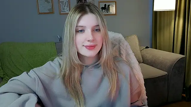 Snapshot of honey_kors chatting on March 2026 05:18:01 AM honey kors online show from March 2026 05:18:01 AM