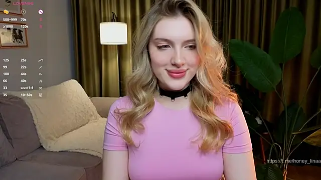 Snapshot of honey_kors chatting on April 2026 03:16:01 PM honey kors online show from April 2026 03:16:01 PM