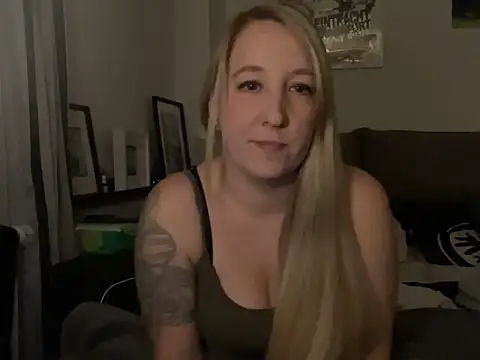 Snapshot of Ninimaus chatting on March 2026 08:15:02 PM Ninimaus online show from March 2026 08:15:02 PM