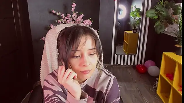 Snapshot of May_Ling chatting on March 2026 10:35:02 PM May Ling online show from March 2026 10:35:02 PM