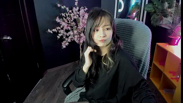 Snapshot of May_Ling chatting on March 2026 09:31:01 PM May Ling online show from March 2026 09:31:01 PM