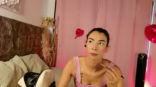 MelanyStone  online show from February 2026 01:11:01 PM