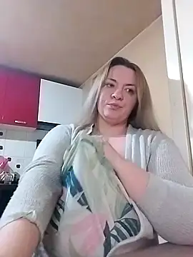 HotStepmommy4 online show from February 2026 10:50:02 PM