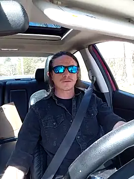 ShadowLove85 online show from April 2026 06:13:02 PM