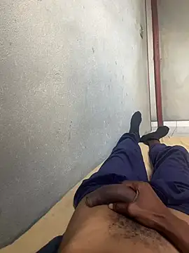 longuebitenoire971 online show from February 2026 03:43:02 PM