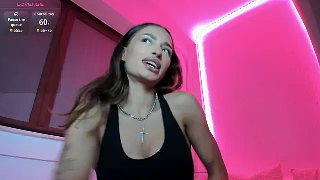 EvaK  online show from April 2026 03:26:01 AM