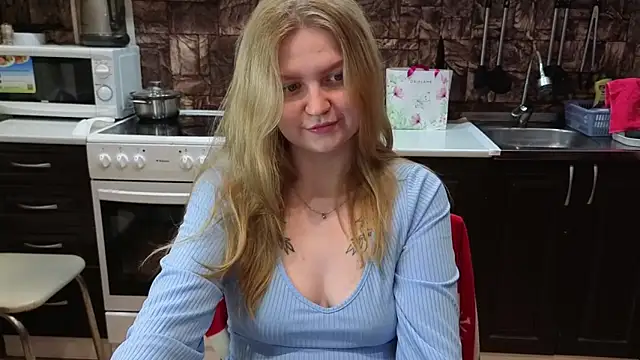 AnitaXVine online show from June 2026 06:57:02 PM