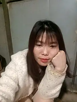 Girl-crazy1 online show from March 2026 12:41:01 PM