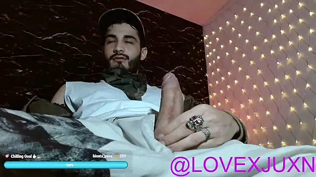 Snapshot of LovexJuxn8 chatting on April 2026 10:23:02 PM LovexJuxn8 online show from April 2026 10:23:02 PM