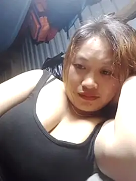 Snapshot of bany-lee chatting on May 2026 02:45:01 PM bany-lee online show from May 2026 02:45:01 PM