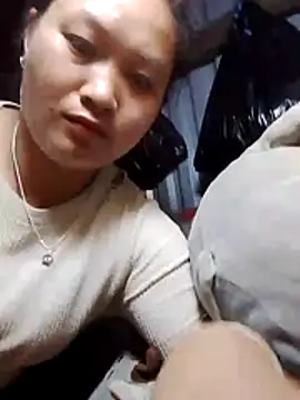 Snapshot of bany-lee chatting on May 2026 01:40:01 PM bany-lee online show from May 2026 01:40:01 PM