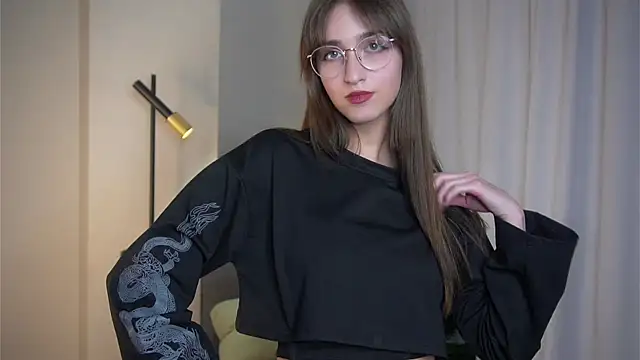 ClarineCasebolt online show from February 2026 12:45:02 PM