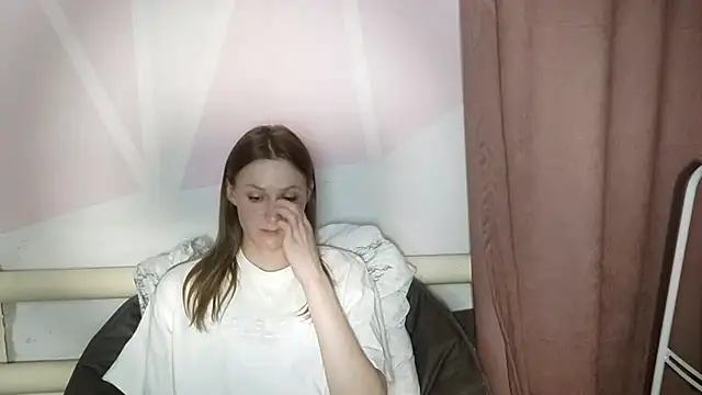 Snapshot of EthylGabak chatting on April 2026 03:17:02 PM EthylGabak online show from April 2026 03:17:02 PM