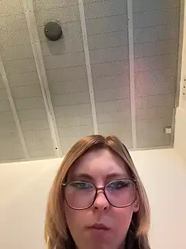 Milli-Kiss online show from March 2026 02:23:02 PM