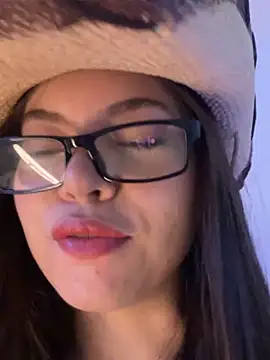 Snapshot of alyabelova chatting on May 2026 04:31:01 AM alyabelova online show from May 2026 04:31:01 AM