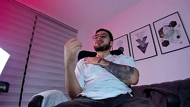 ethan grace online show from February 2026 12:12:01 PM