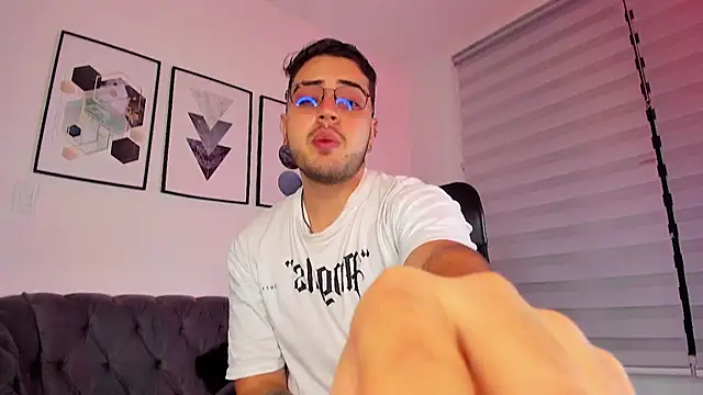 ethan grace online show from February 2026 12:14:01 PM