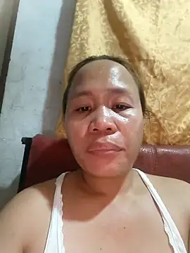 Snapshot of squirtshantal chatting on October 2025 07:40:02 AM squirtshantal online show from October 2025 07:40:02 AM