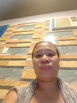 Snapshot of squirtshantal chatting on October 2025 03:01:02 PM squirtshantal online show from October 2025 03:01:02 PM