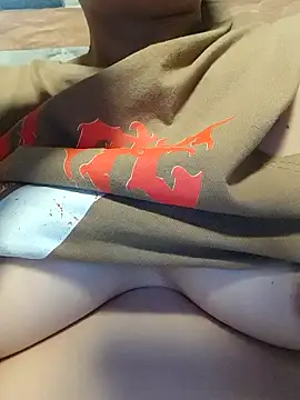 Snapshot of squirtshantal chatting on November 2025 01:10:01 PM squirtshantal online show from November 2025 01:10:01 PM