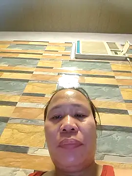 Snapshot of squirtshantal chatting on November 2025 05:33:01 AM squirtshantal online show from November 2025 05:33:01 AM