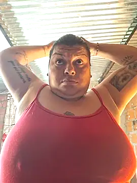 Snapshot of Juli_Powl chatting on February 2026 12:12:01 PM Juli Powl online show from February 2026 12:12:01 PM