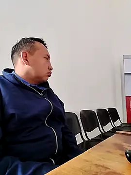 Hachi28 online show from March 2026 12:38:02 PM