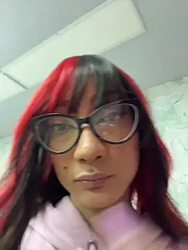 Snapshot of maya1_ chatting on April 2026 05:07:02 AM maya1 online show from April 2026 05:07:02 AM