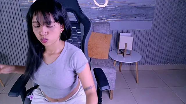 Snapshot of Abby18_ chatting on February 2026 05:03:02 AM Abby18 online show from February 2026 05:03:02 AM