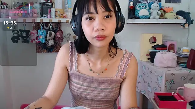 Snapshot of GloryKulikowski chatting on March 2026 02:16:01 AM GloryKulikowski online show from March 2026 02:16:01 AM