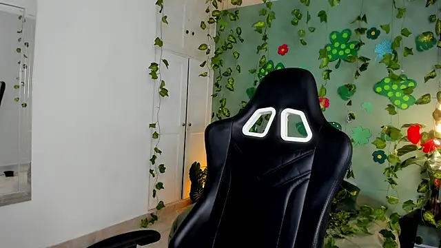 Snapshot of Justmia69 chatting on March 2026 11:41:01 PM Justmia69 online show from March 2026 11:41:01 PM