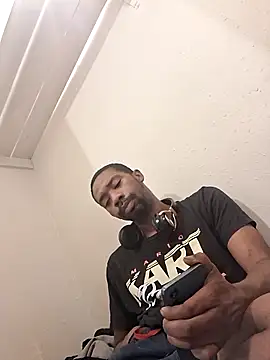 stressrliver88 online show from April 2026 08:18:02 AM