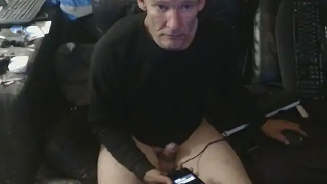 Snapshot of BISLETJE1980 chatting on April 2026 09:05:01 PM BISLETJE1980 online show from April 2026 09:05:01 PM