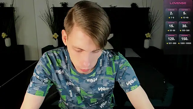 Snapshot of Erick_Wilson chatting on November 2025 08:13:02 AM Erick Wilson online show from November 2025 08:13:02 AM