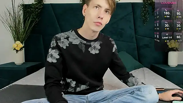 Snapshot of Erick_Wilson chatting on November 2025 07:40:01 AM Erick Wilson online show from November 2025 07:40:01 AM