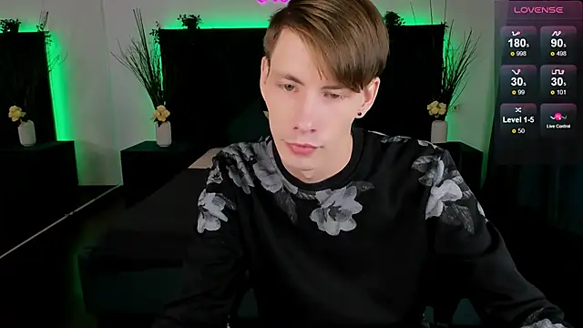 Snapshot of Erick_Wilson chatting on November 2025 06:36:02 AM Erick Wilson online show from November 2025 06:36:02 AM