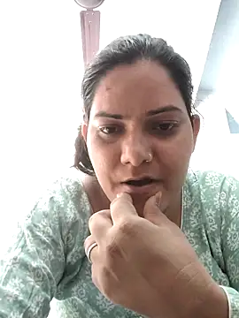 Snapshot of Anushka_Singh0 chatting on June 2026 09:03:01 AM Anushka Singh0 online show from June 2026 09:03:01 AM