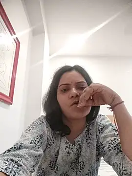 Snapshot of Anushka_Singh0 chatting on June 2026 04:20:01 AM Anushka Singh0 online show from June 2026 04:20:01 AM