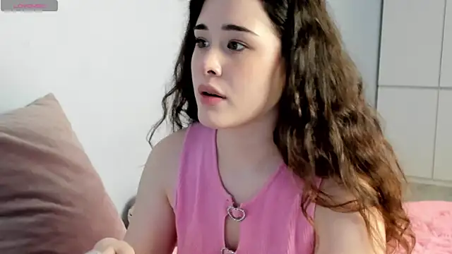 Snapshot of SirenBeatrice chatting on April 2026 09:04:01 AM SirenBeatrice online show from April 2026 09:04:01 AM