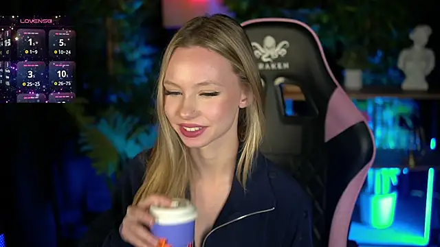 SweetDaisy me online show from February 2026 08:24:02 AM