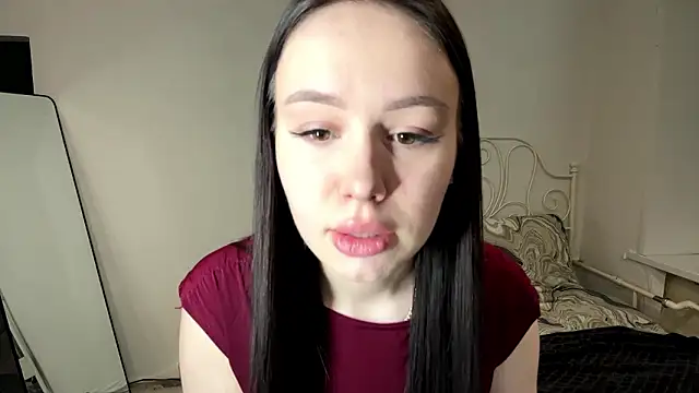 Snapshot of Salamandravantelo chatting on March 2026 03:49:02 PM Salamandravantelo online show from March 2026 03:49:02 PM